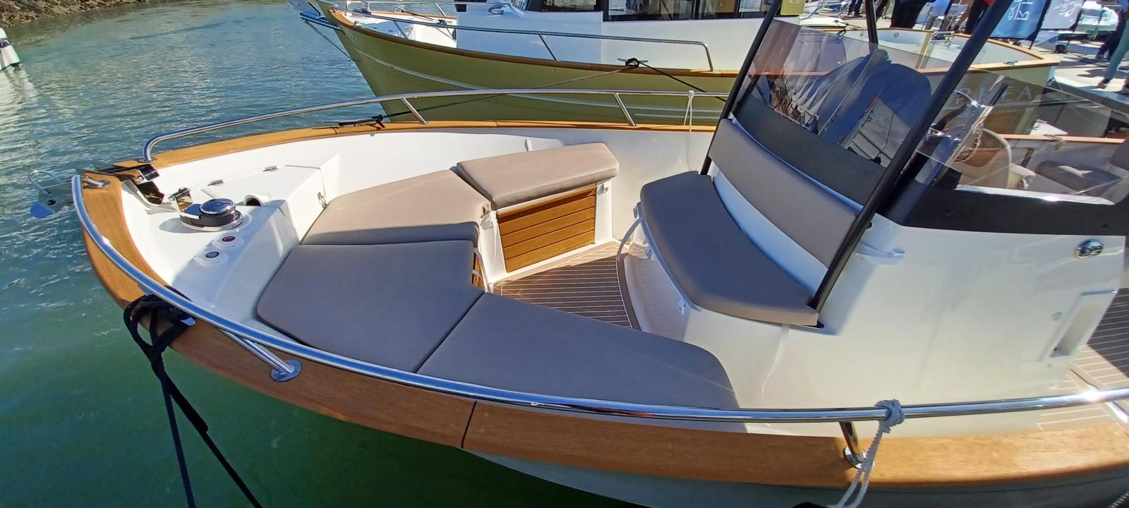 rhea marine 23 open v2
