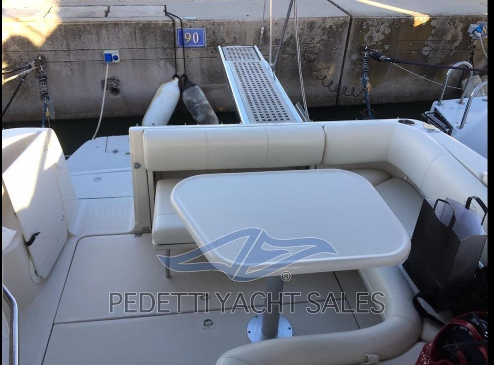 regal marine Commodore 320