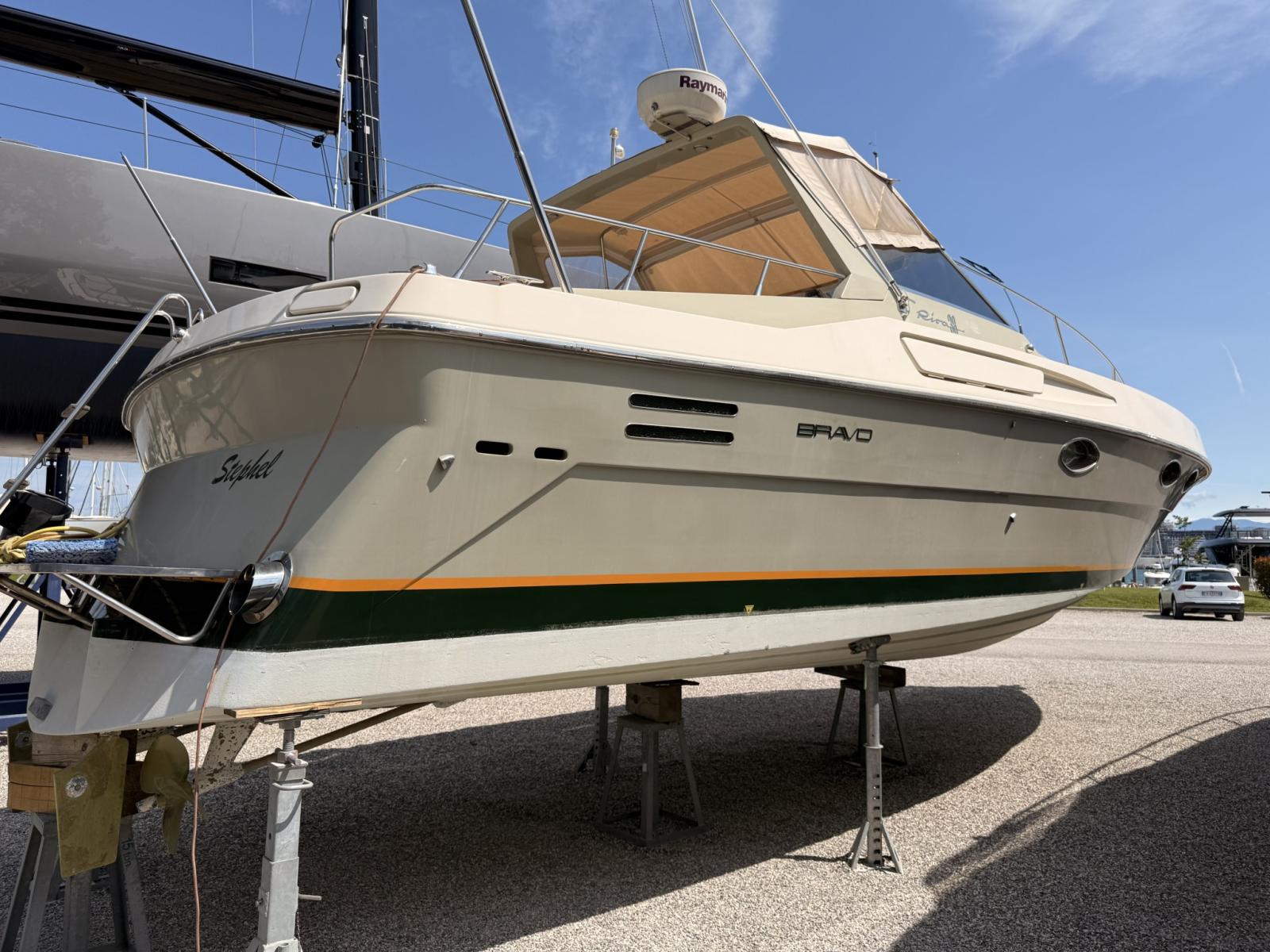 riva Bravo 38