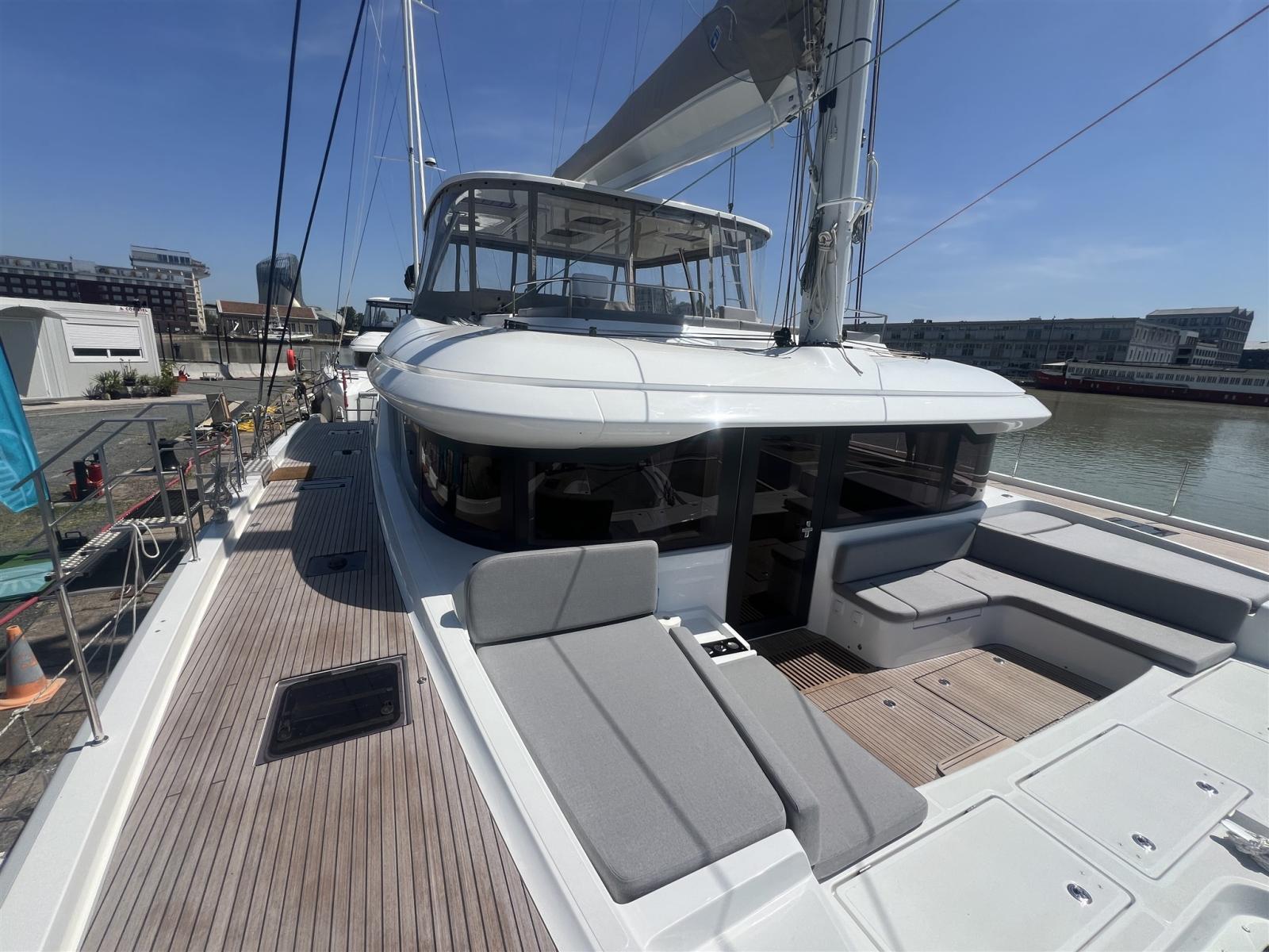 lagoon 60