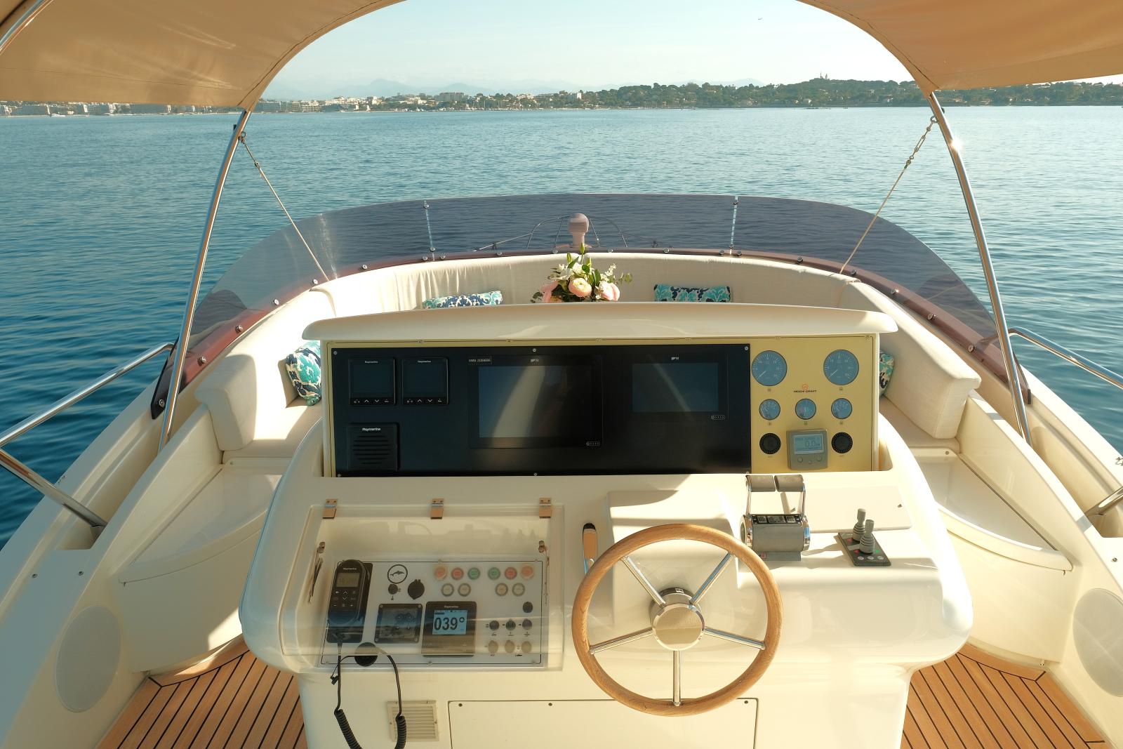 mochi craft Dolphin 74