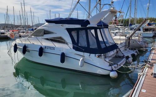 Sealine sealine f 34