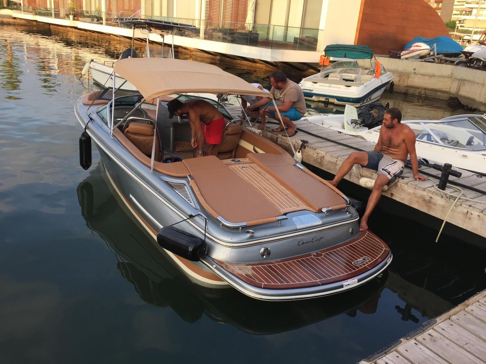 chris-craft Carina 21