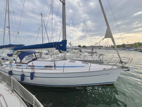 Bavaria yachts 36