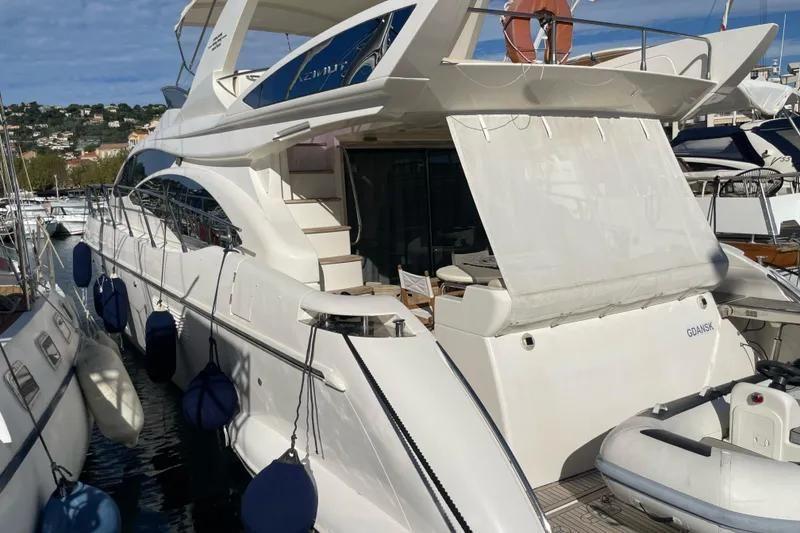 azimut 58