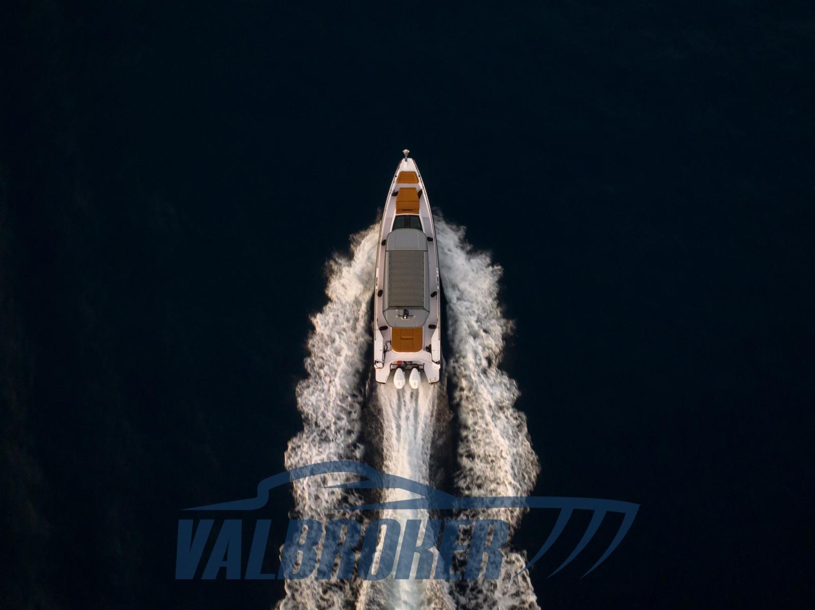 axopar 37 xc cross cabin