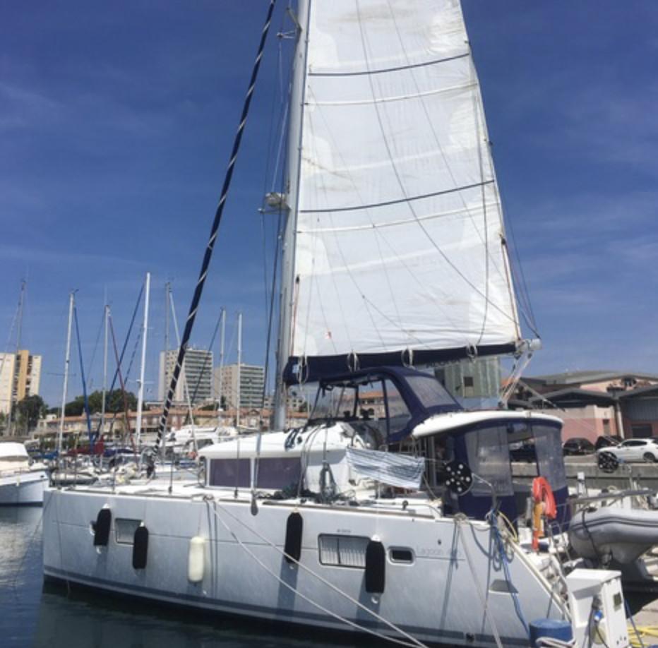 lagoon 400