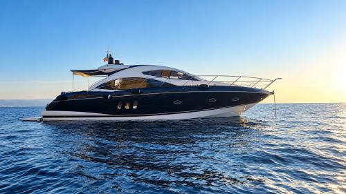 Sunseeker predator 52