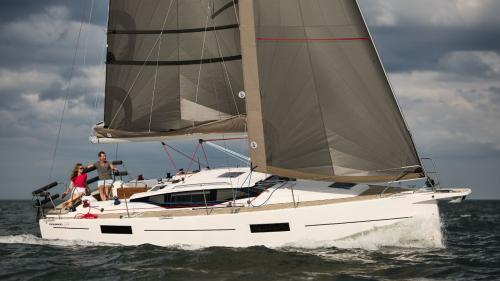 Maxus 35