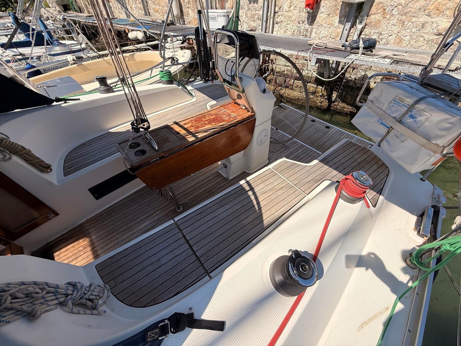 bavaria yachts 33 cruiser