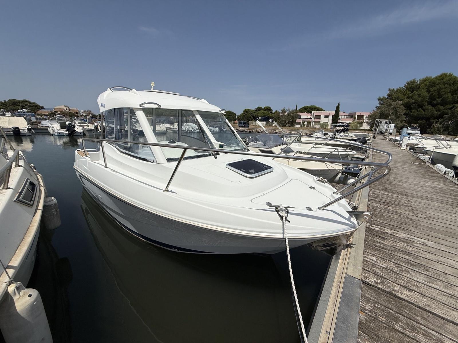 beneteau Antares 5.80