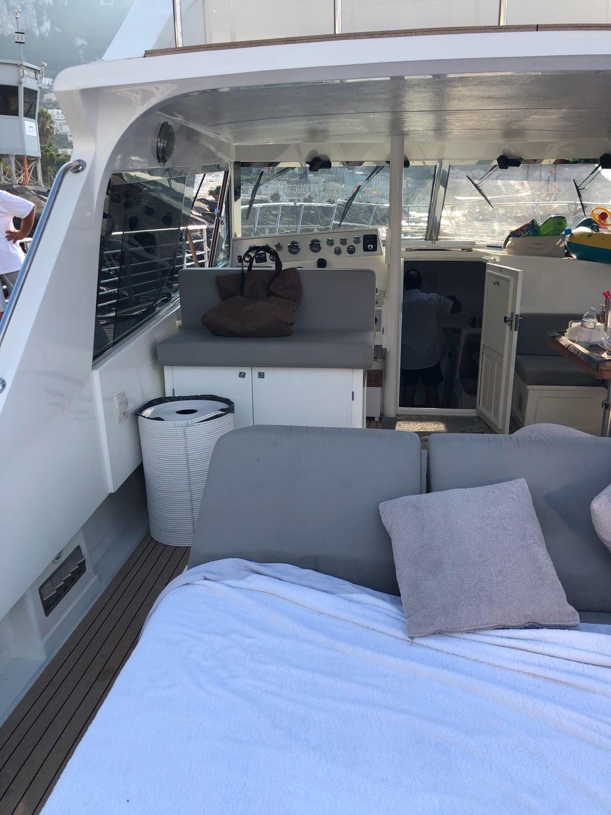 magnum marine 38 sport fisherman