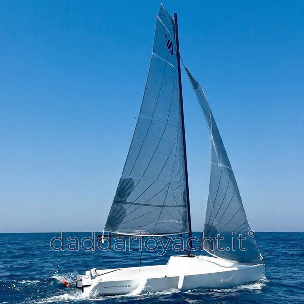 beneteau First 18 seascape