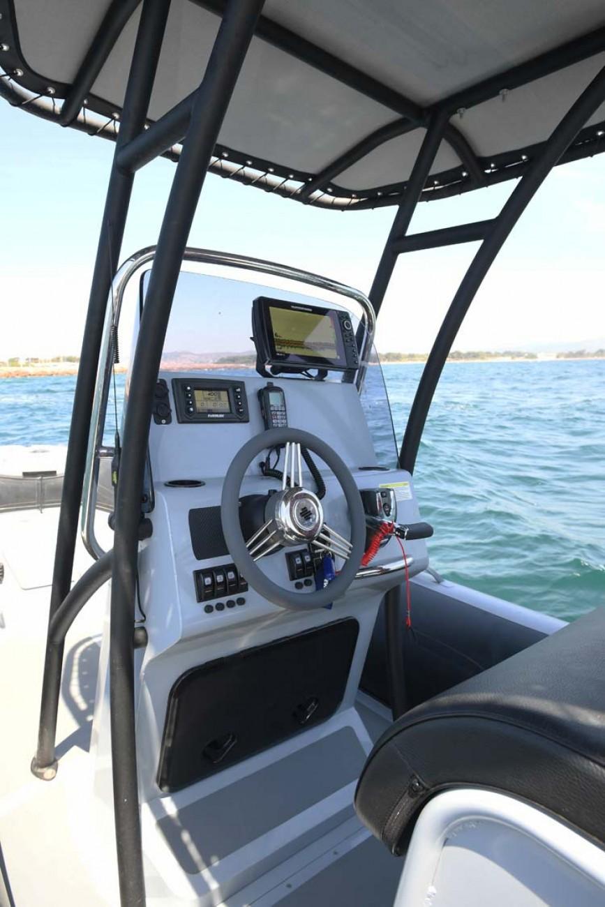 gala boats V650 fishing