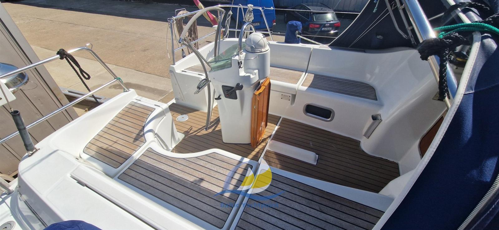 beneteau Oceanis 361 lift keel