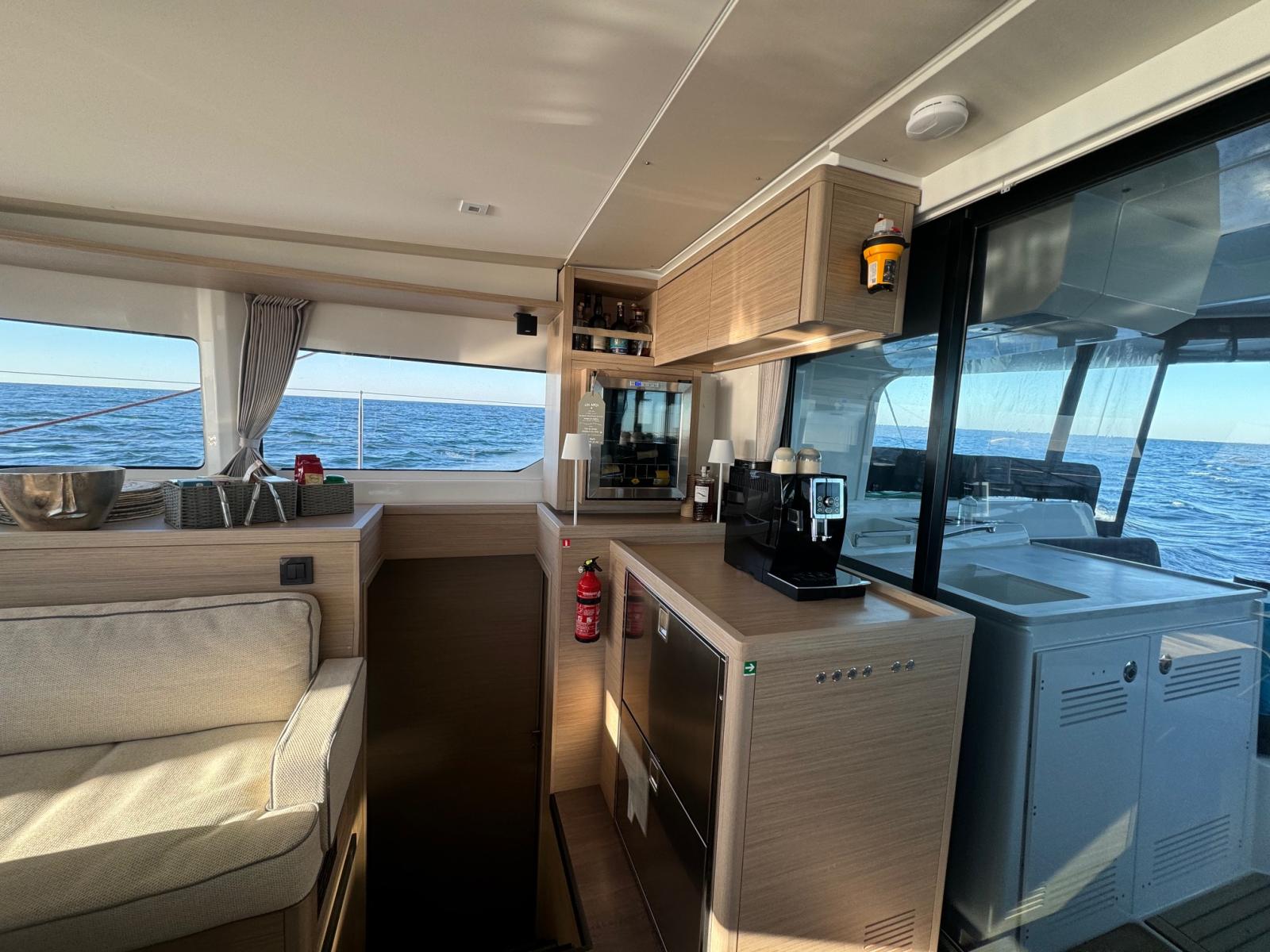 cnb Lagoon 46