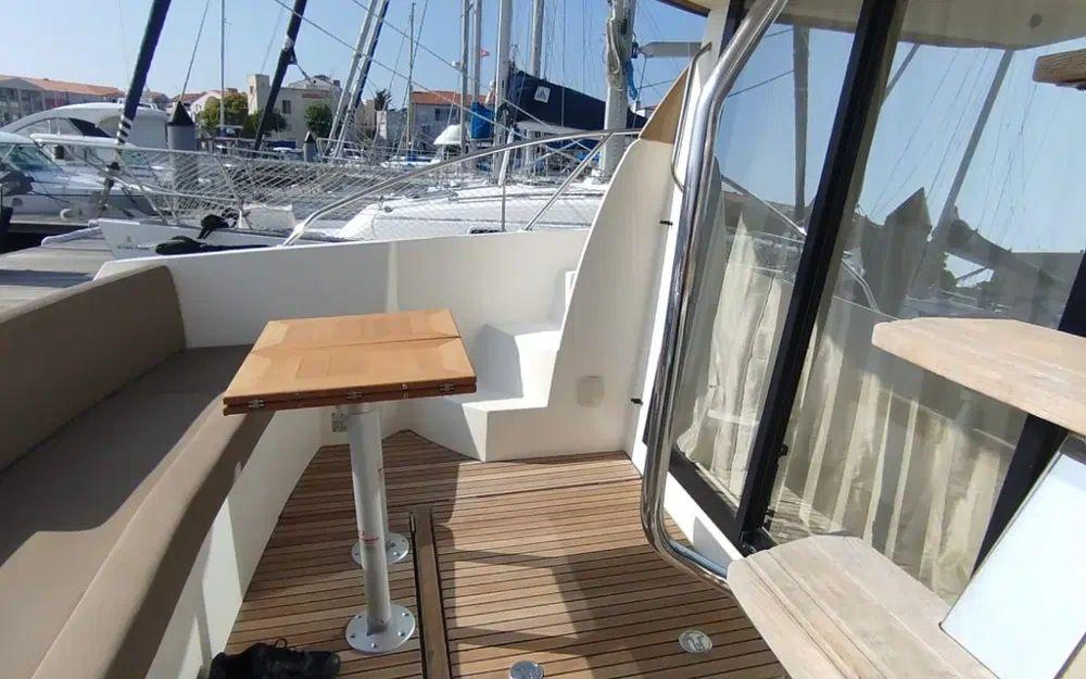 jeanneau Prestige 350 fly