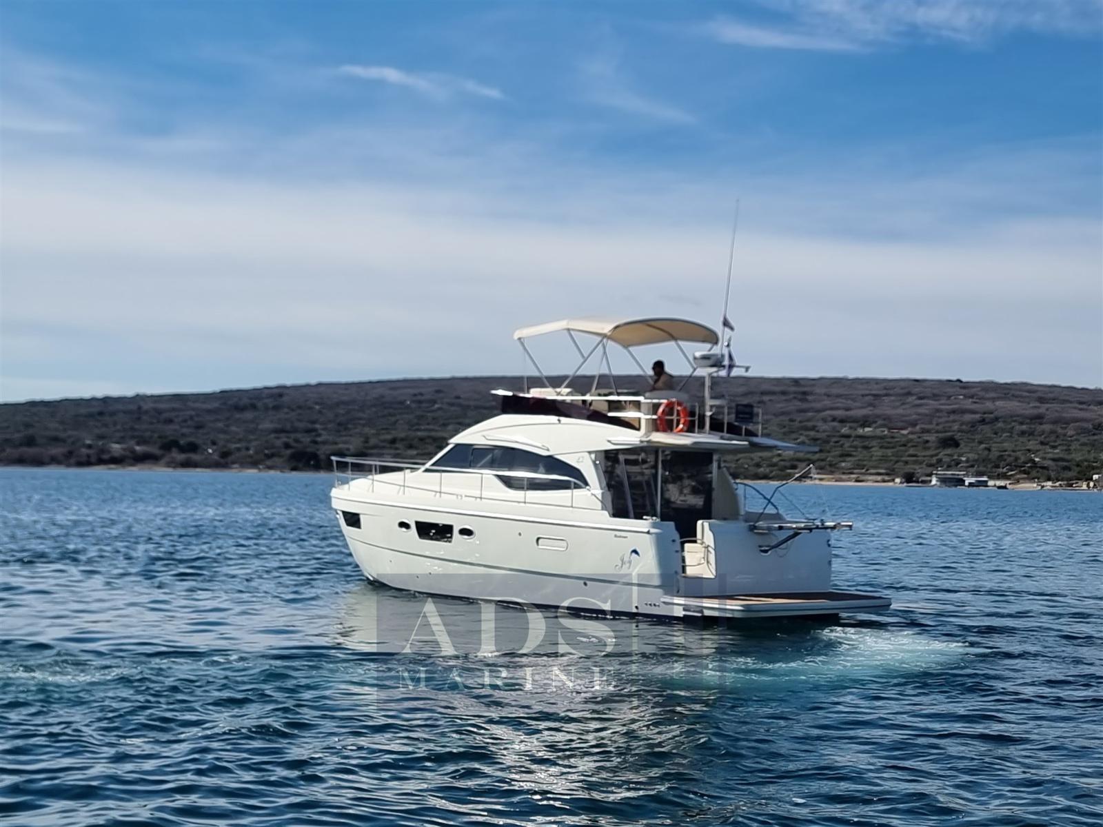 rodman Spirit 42 fly bridge