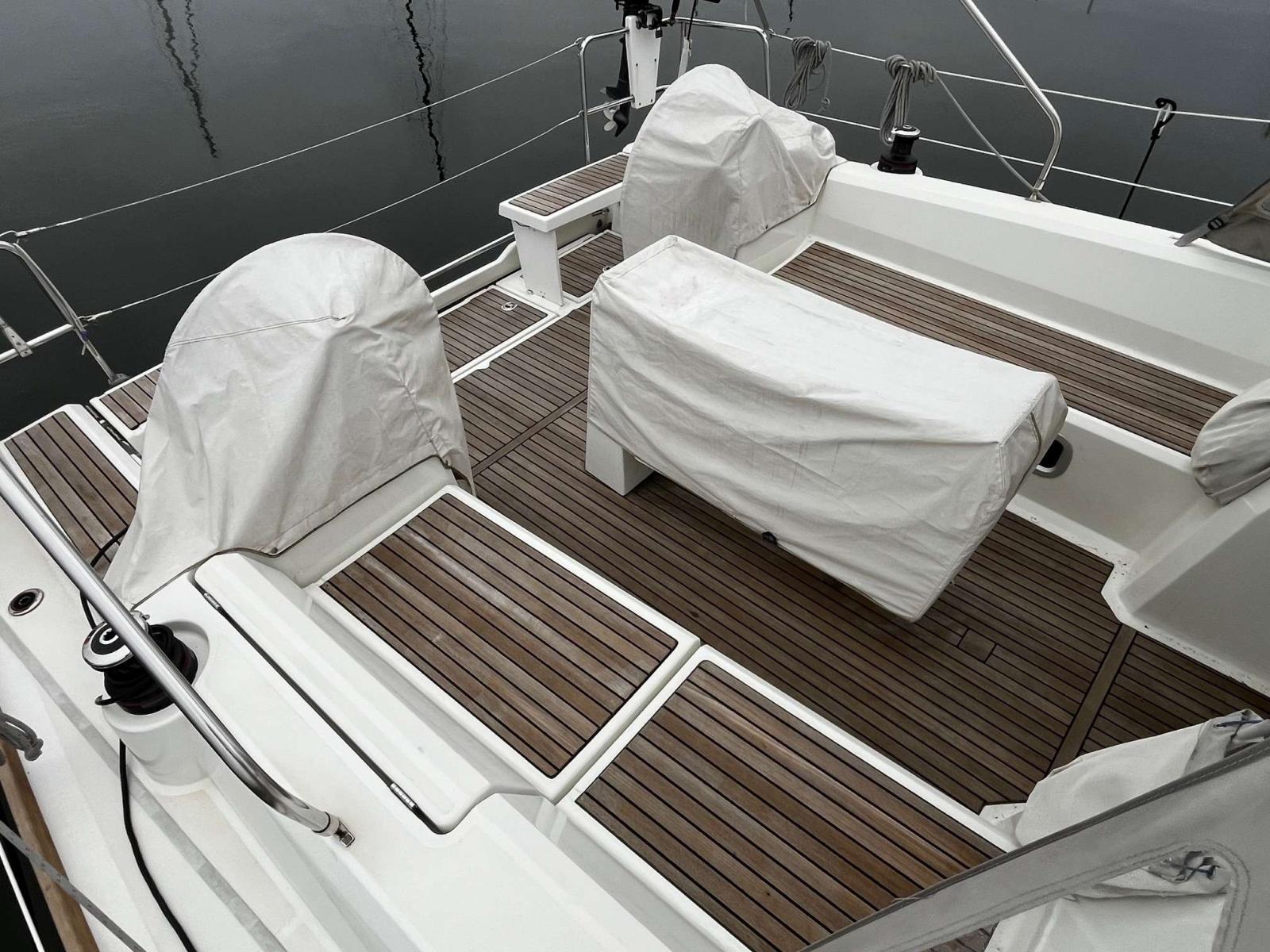 beneteau Oceanis 38.1