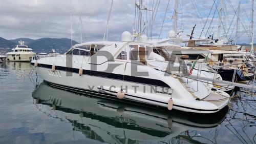 Overmarine mangusta 80 open