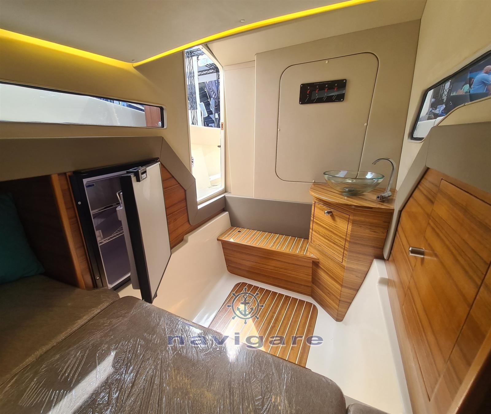 tuccoli marine T250 capraia calarossa