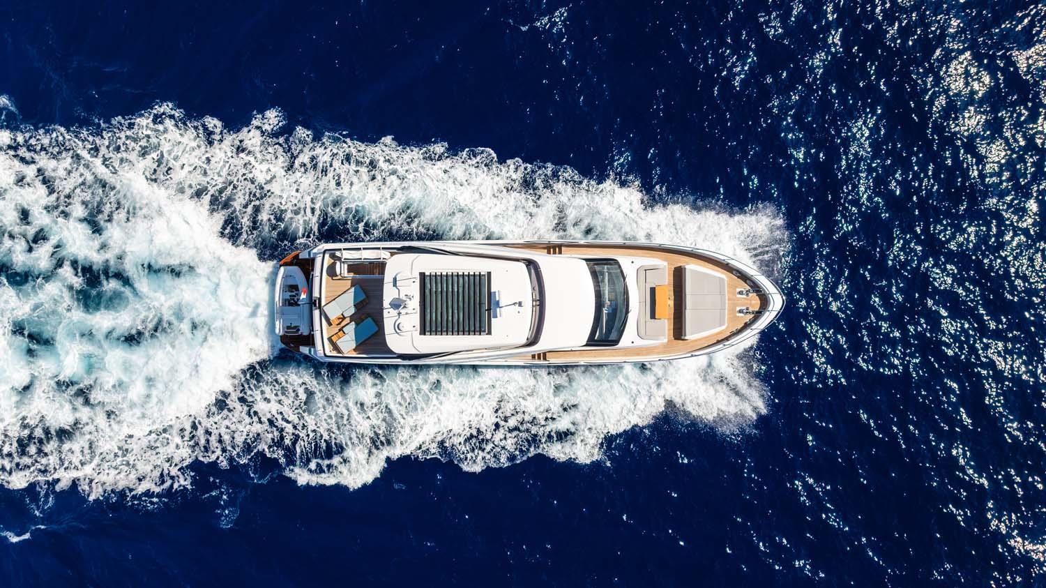 ferretti yachts 800
