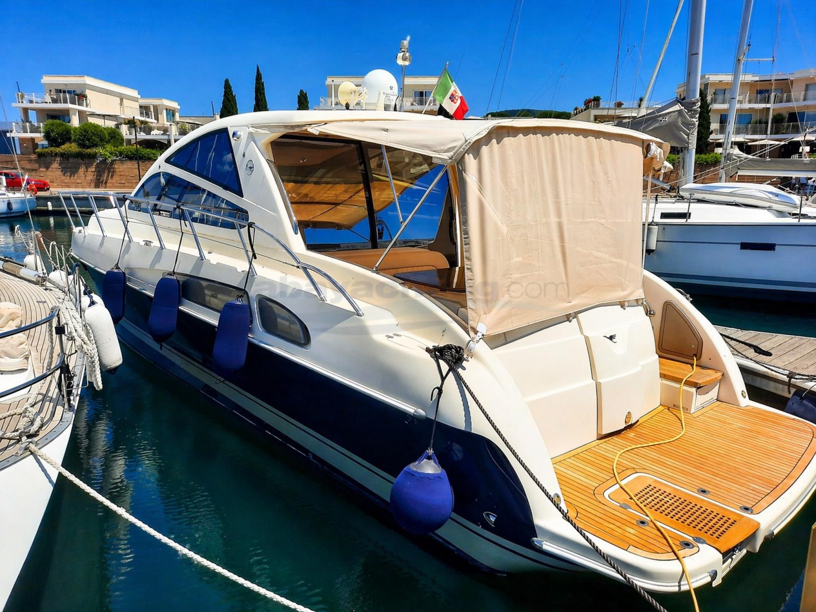 airon marine 4300 t-top