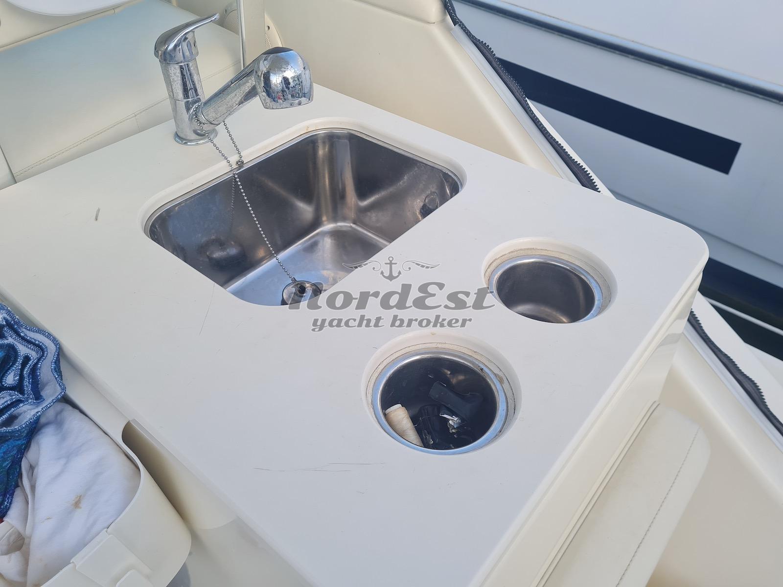 pursuit 3100 offshore