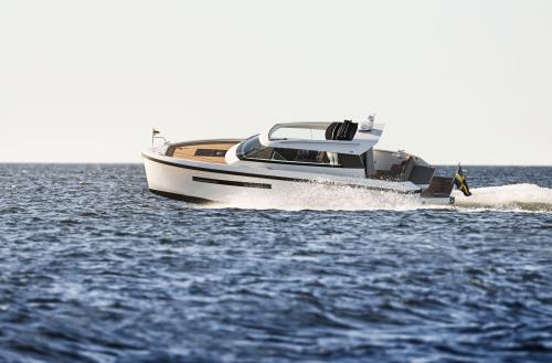 Delta powerboats 33 coupé