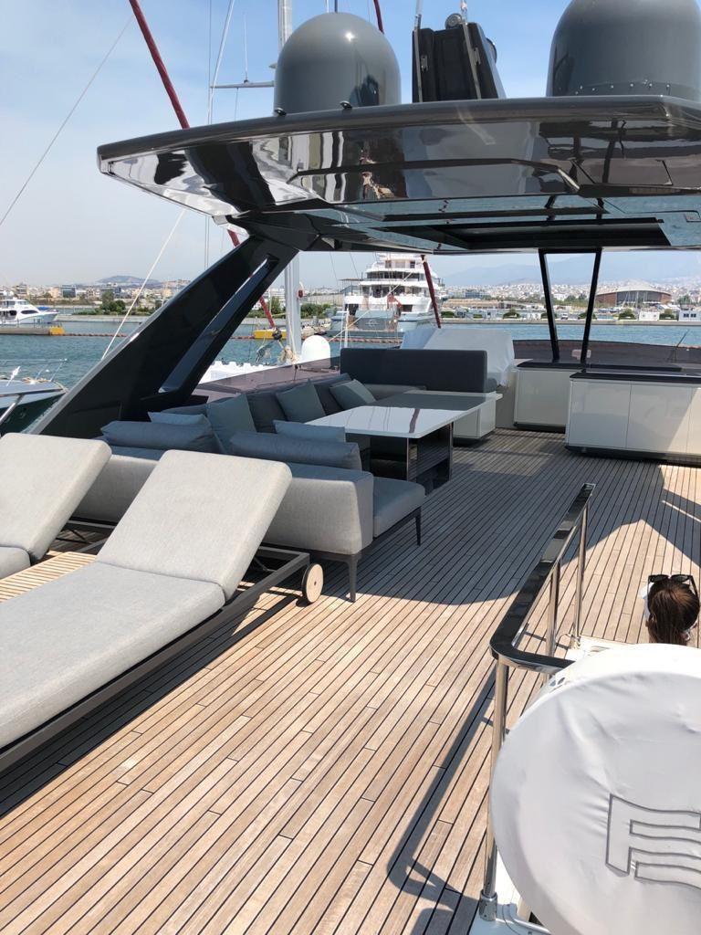 ferretti yachts 850
