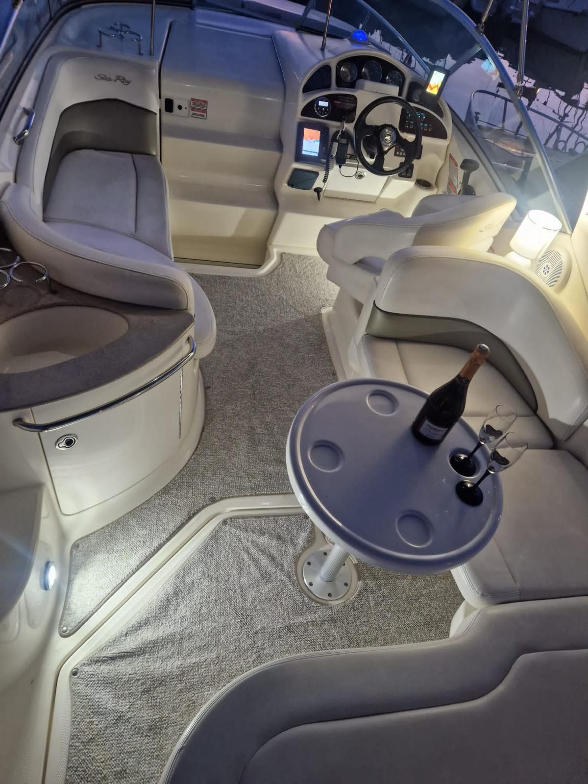 sea ray Sundancer 275