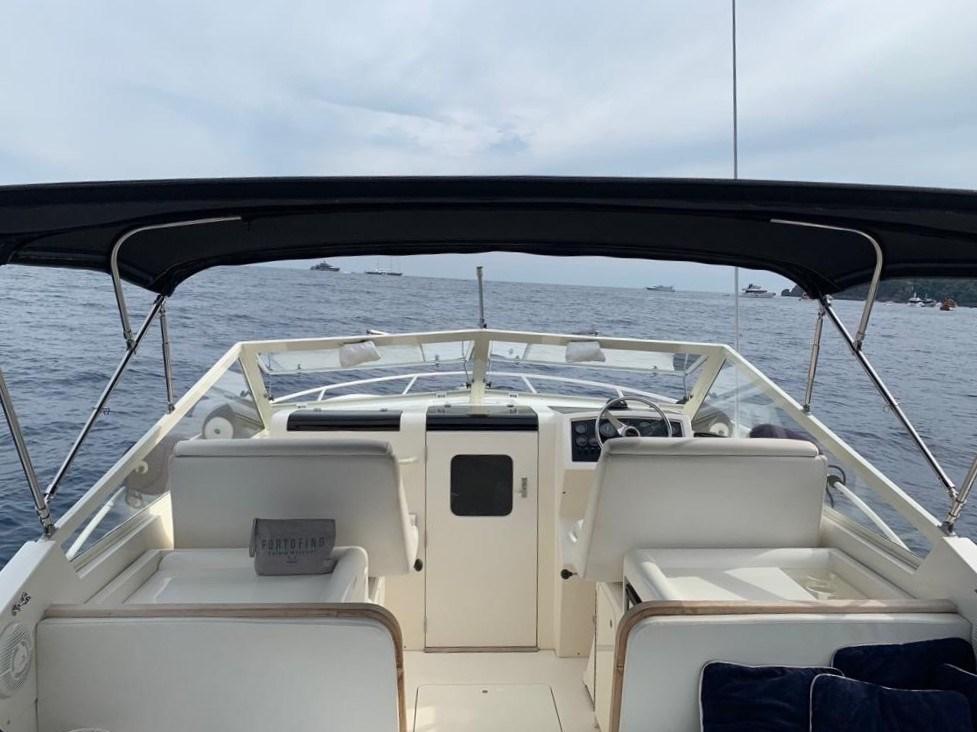 bertram yacht 28' moppie