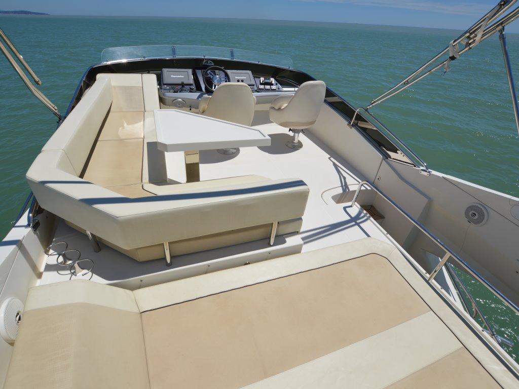 marquis yacht Sport bridge 500
