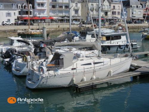 Delphia yachts delphia 33