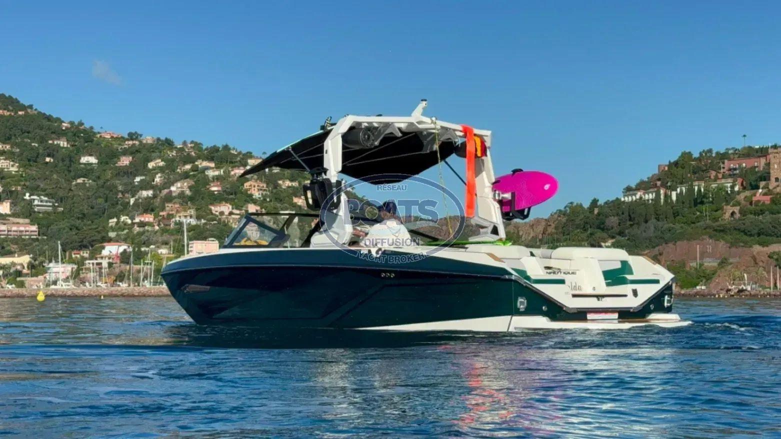 super air nautique G23