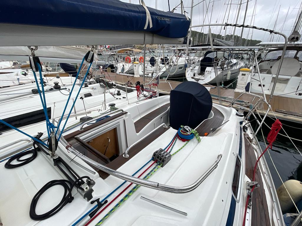 bavaria yachts 32