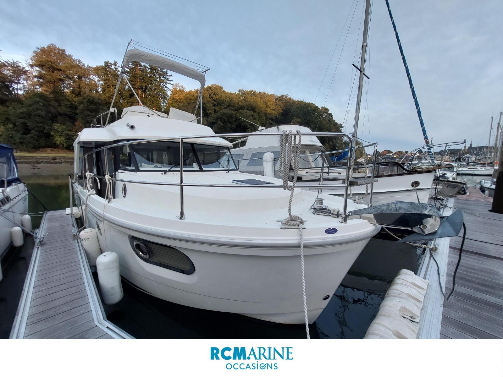 beneteau Swift trawler 30 fly