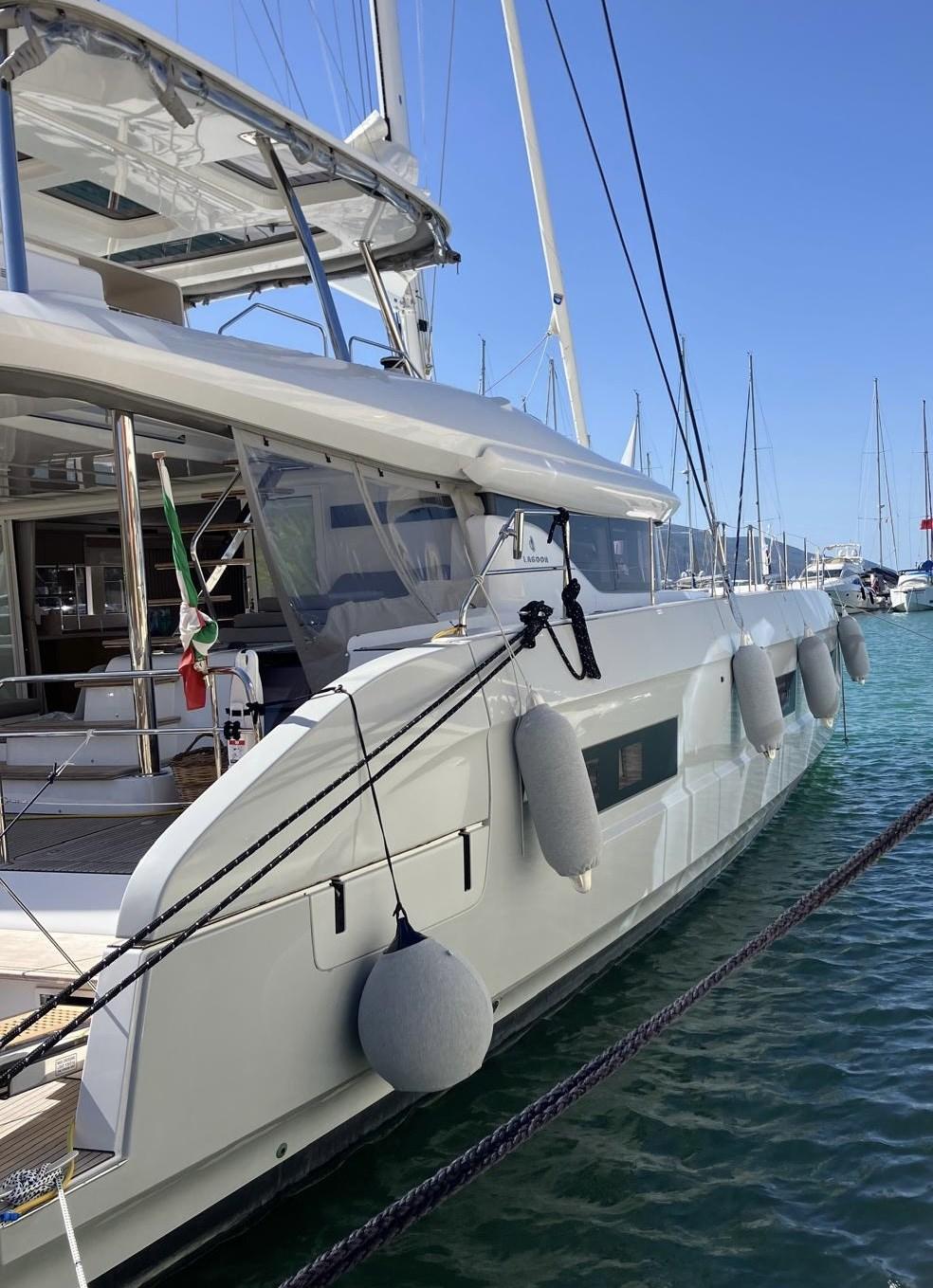 lagoon 60