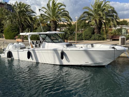 Bertram yacht 39 cc