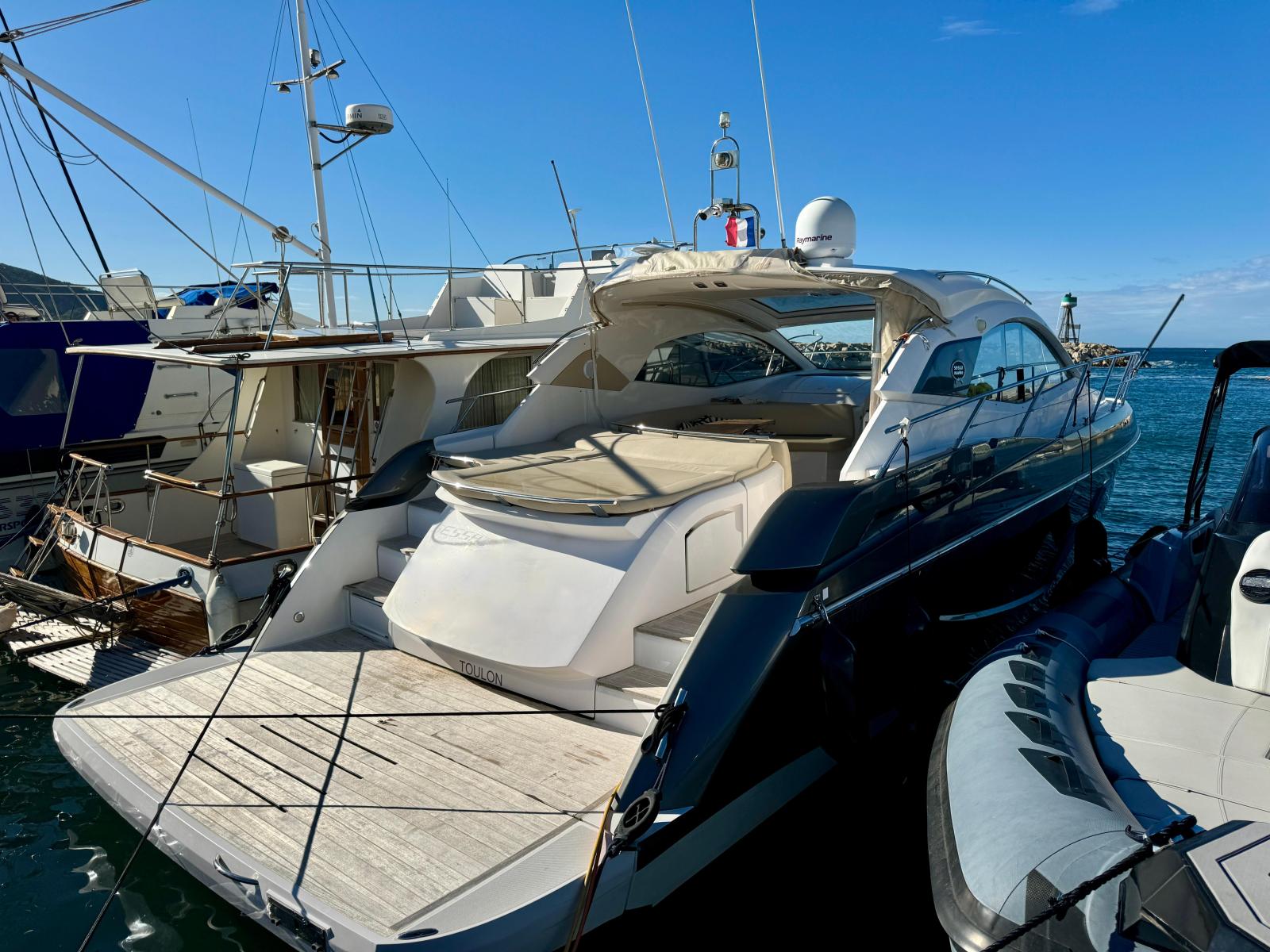 sessa marine C44 cruiser