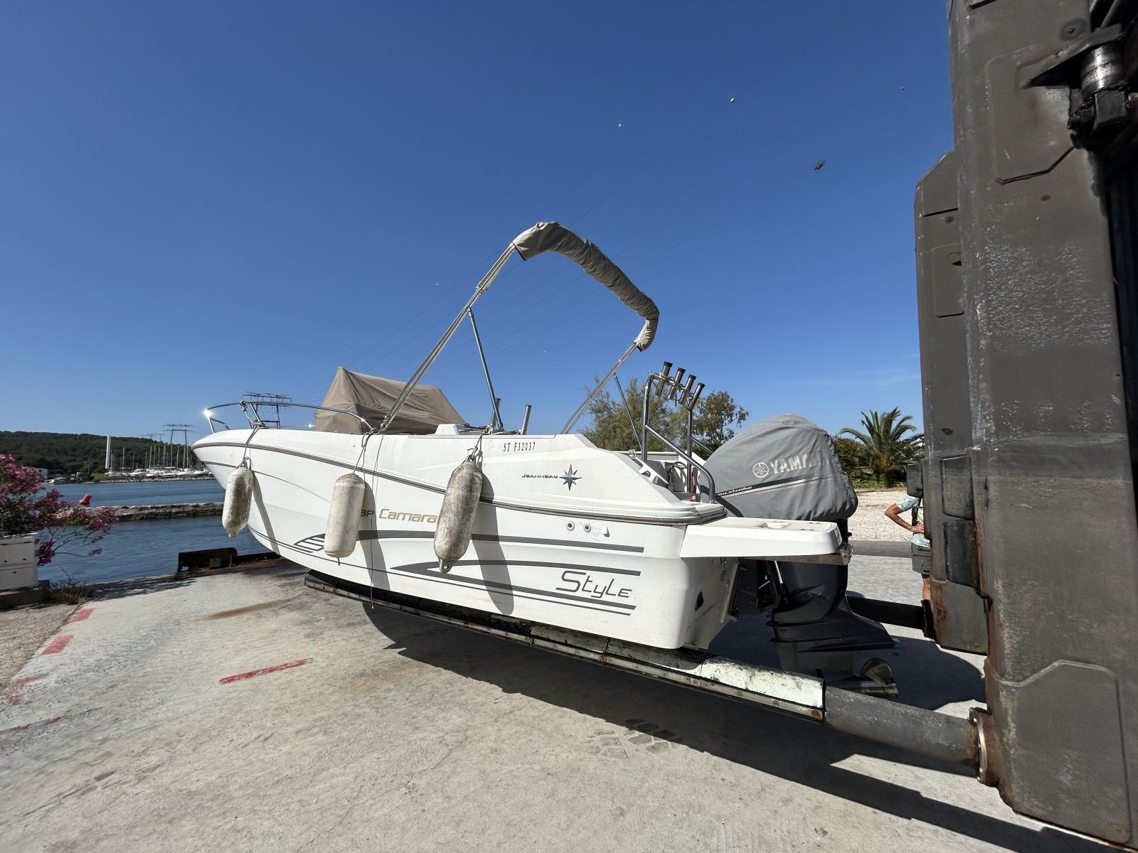 jeanneau Cap camarat 7.5 cc serie 2