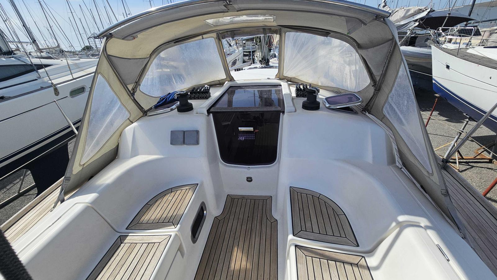 dufour 34 performance