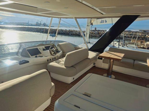 lagoon Sixty 7