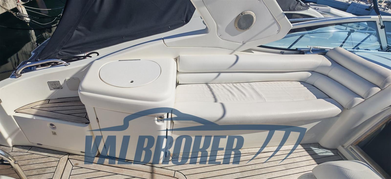 sealine S 34