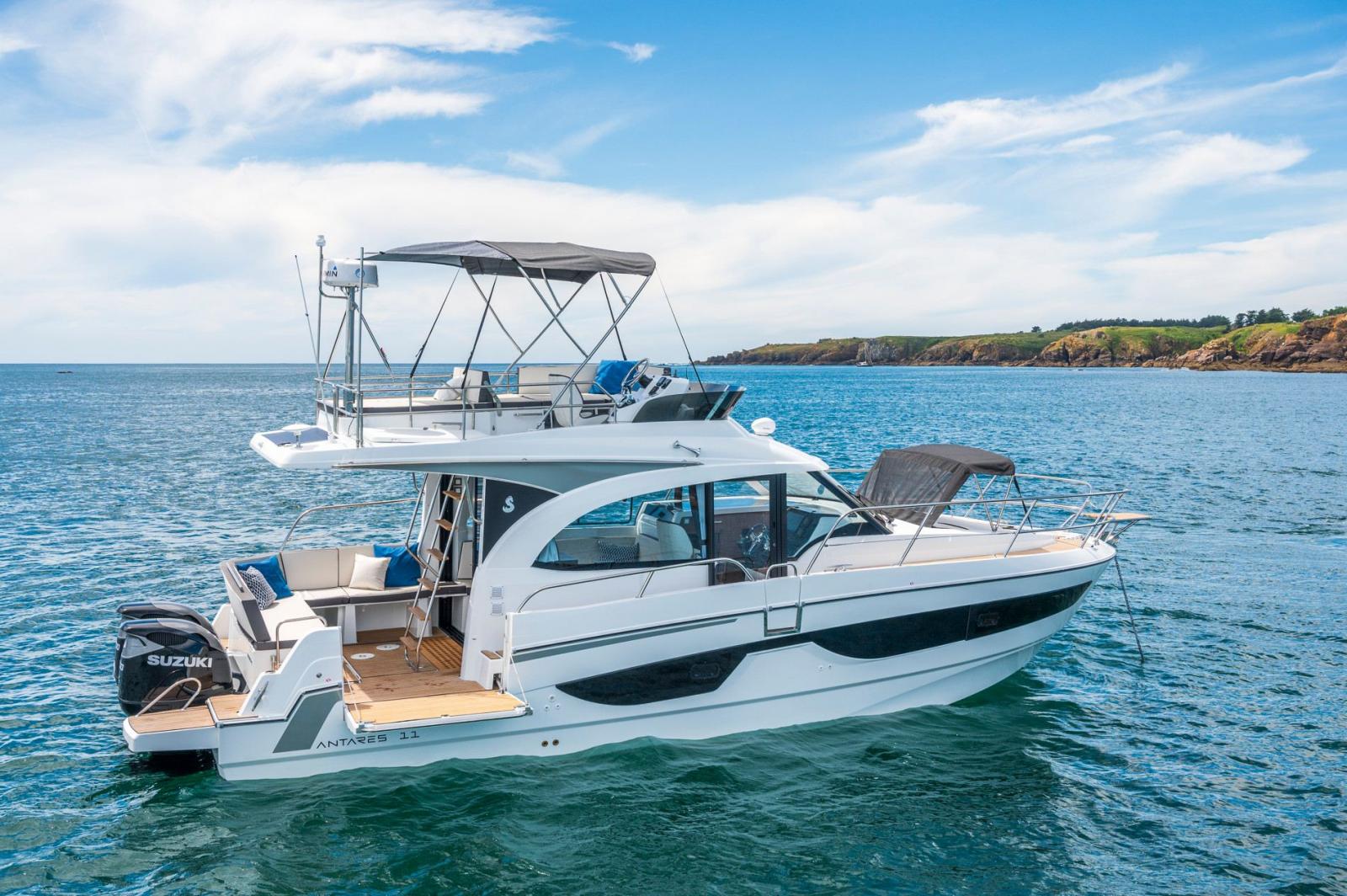 beneteau Antares 11 fly ob