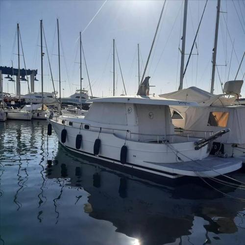 Sasga yachts 42