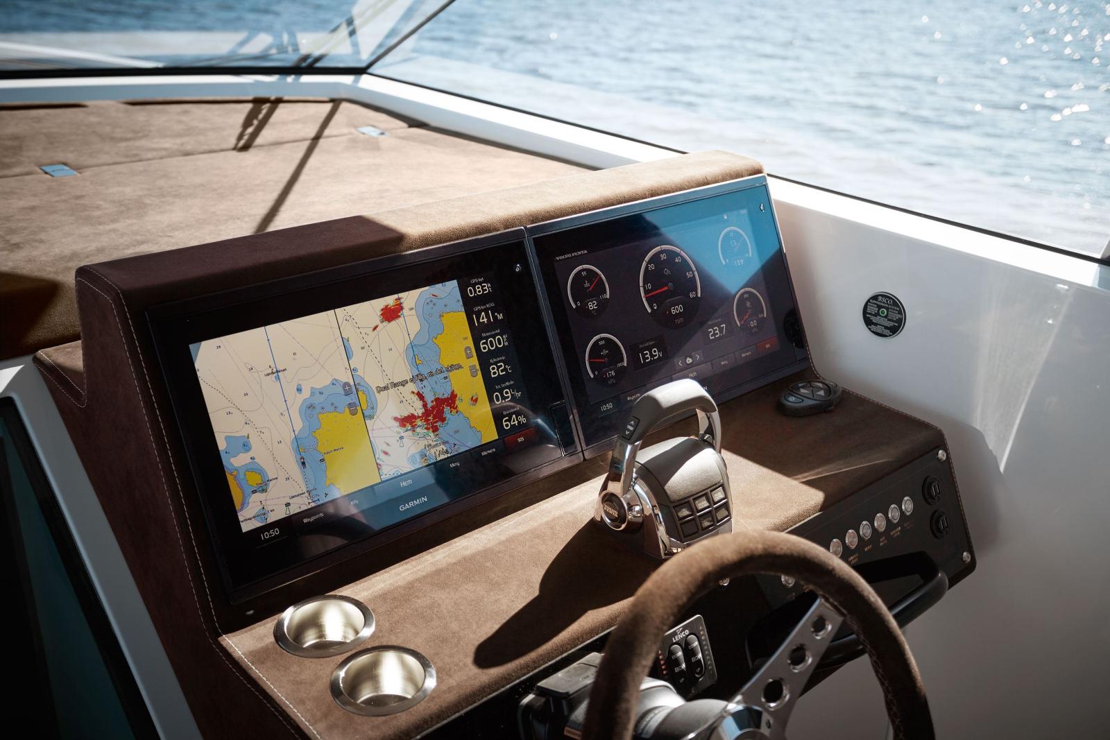 delta powerboats 33 coupe