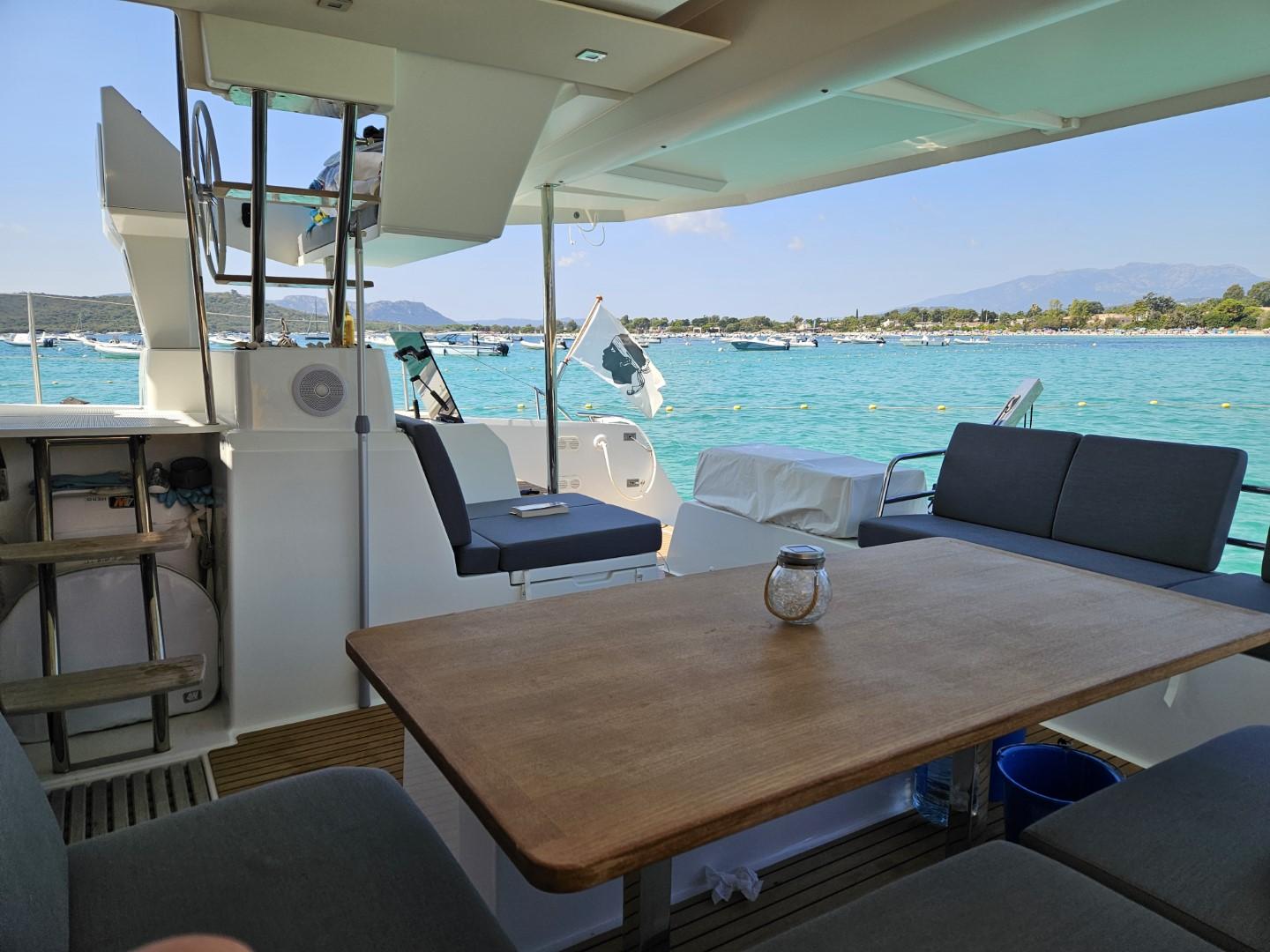 fountaine pajot Astrea 42