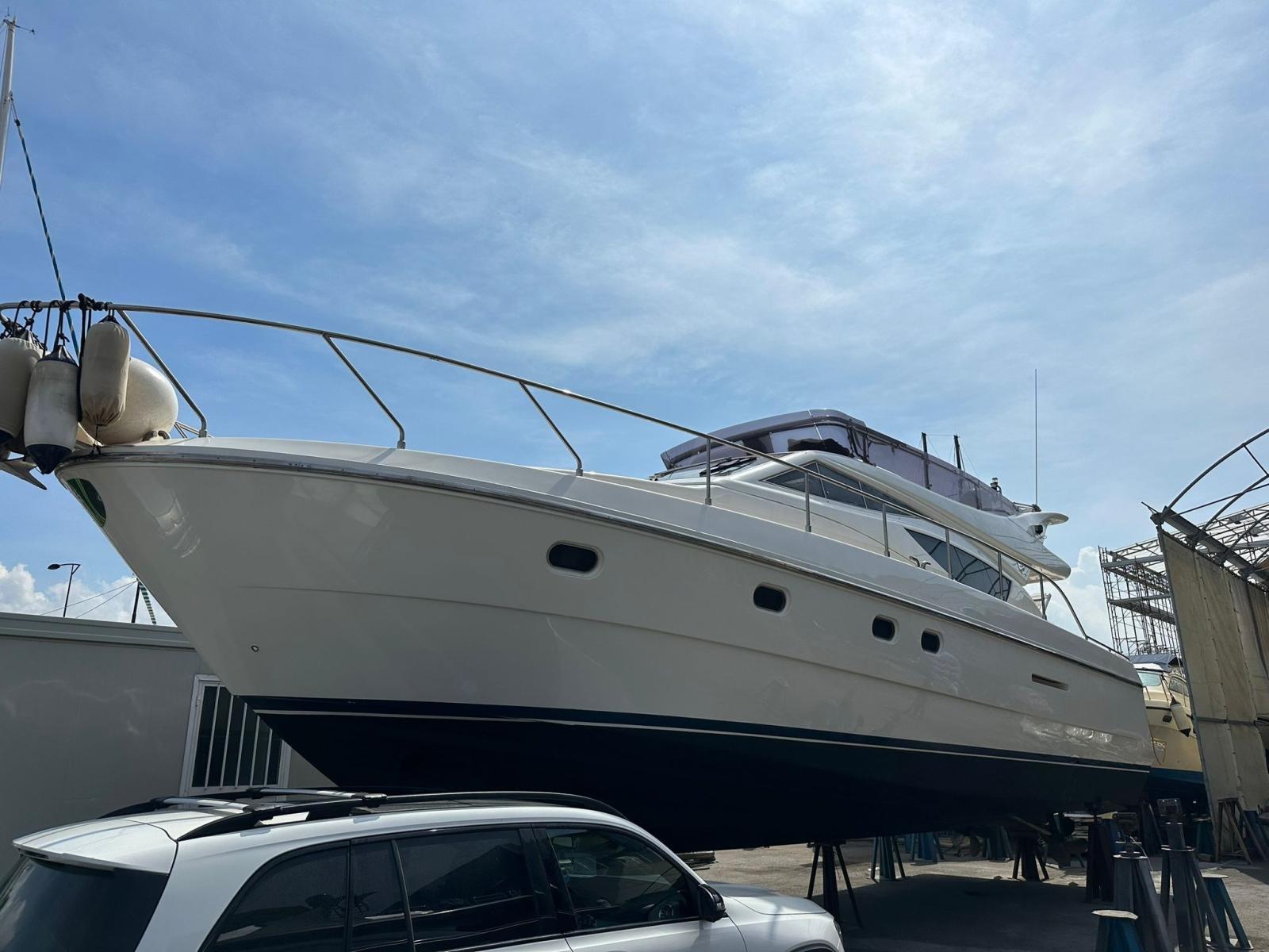 ferretti yachts. 460