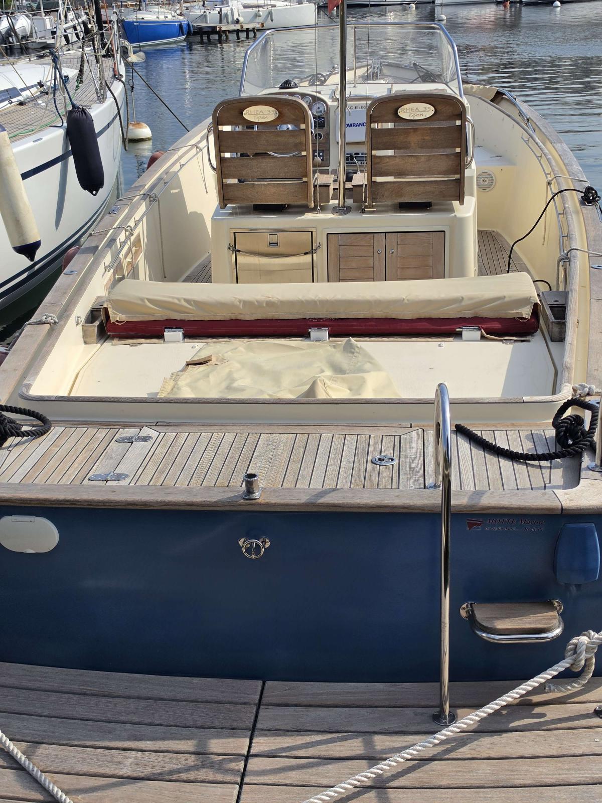 rhea marine Rhea 35 open